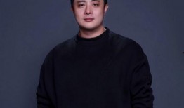 向佐的新闻谁爆料的,神秘爆料者揭露背后真相